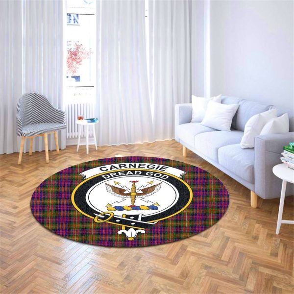 Carnegie Modern Tartan Crest Round Rug For Sale - Image 4
